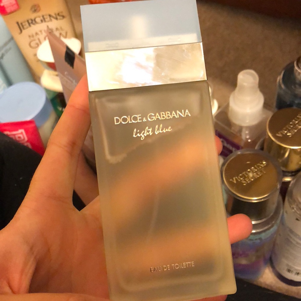 Dolce & Gabbana light blue perfum